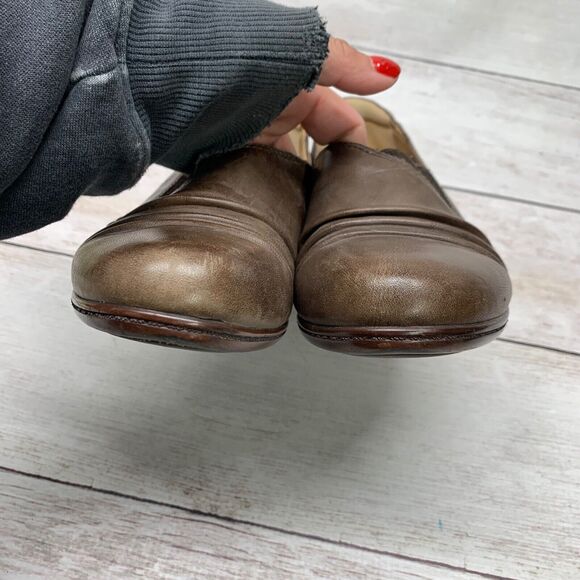 Earth Brown Pleated Leather Daytripper Bark Comfort Slip On Pumps Size 7.5B - Picture 7 of 14